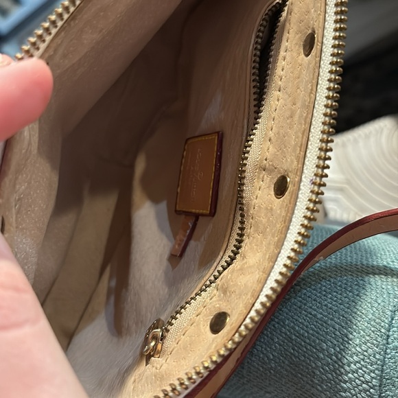 Clutch - Picture 2 of 4